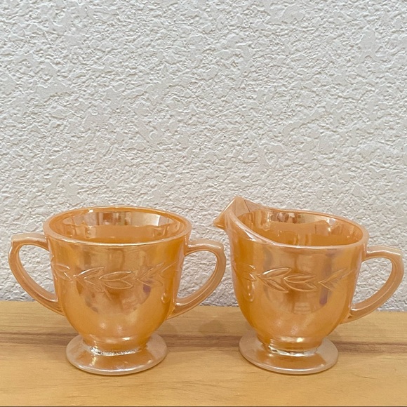 Vintage 1950’s Fire King Peach Lusterware Laurel Wreath Sugar & Creamer Set - Picture 2 of 10